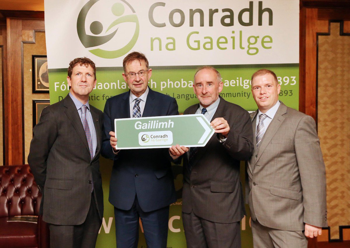 CnaG's tweet photo. Bhí an-lá agus plé dearfach againn ag #SEAS18, ag casadh le polaiteoirí ó fud fad na tíre lenár n-éilimh do bhuiséad na seachtaine seo chugainn #SEAS18 #Budget2019 #Gaelvóta✅ https://t.co/tpadhGyysb