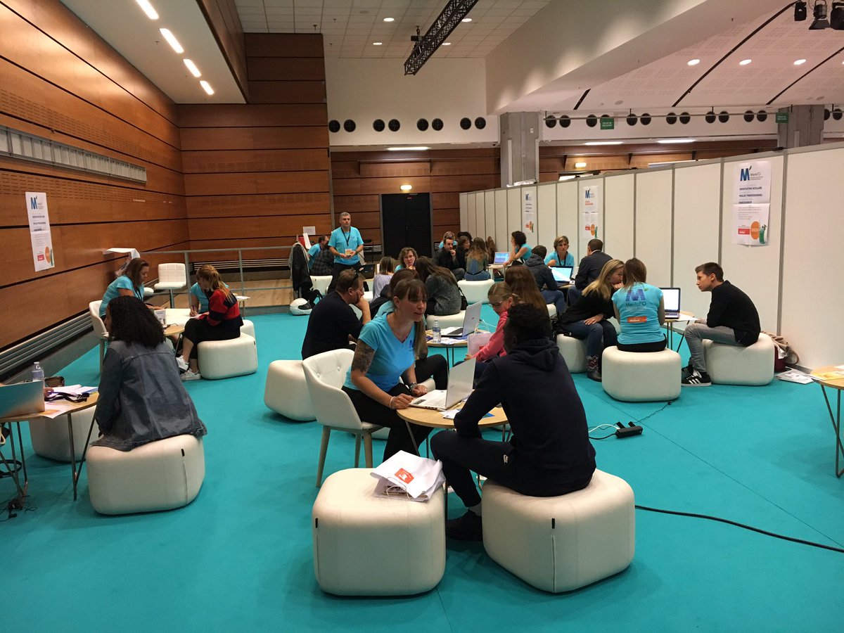 Figaro_Etudiant's tweet photo. Ateliers, conférences, exposants ... Ne loupez pas notre salon #ROFE2018 🙂🙂 https://t.co/EUf5Po7Brt