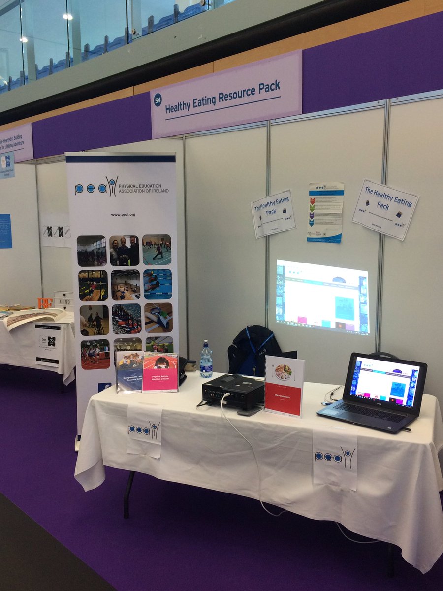 BrendanOK_'s tweet photo. The PEAI are at #FEILTE 2018!! Check out stand 54 for a sneak preview of the Healthy Eating Pack ahead of next week’s launch! 🏃🏼‍♂️🍎 @PEAI_IRELAND https://t.co/H0bWKfkxl2