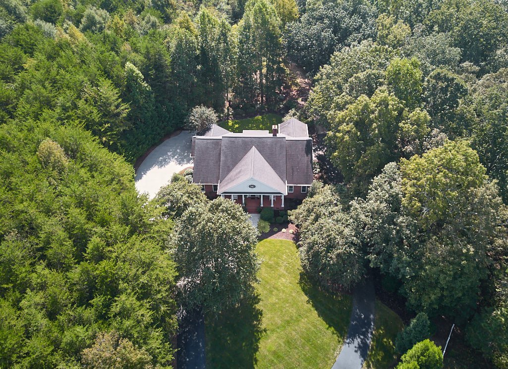 DebiGarrison6's tweet photo. New Listing! 131 Chastain Road, Taylors SC 29687 $849,000

Gorgeous 5 bedroom, 5 full bath and 1 half bath estate positioned on 7.9 acres in the sought after North Greenville!  https://t.co/rutKsZZ0fX https://t.co/g733Sdq2G6