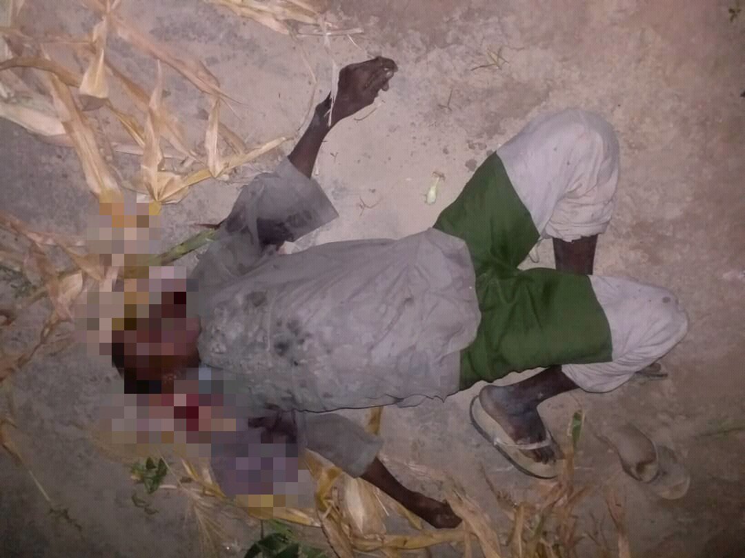 HQNigerianArmy's tweet image. JUST IN: Gallant Troops Repel BHT Incursion into IDP Camp. At about 0330 a.m this morning 6 Oct 18, Elements of Boko Haram Terrorists attempted to attack the Ngala IDP camp in Borno State. However, the gallant troops of 3 Battalion in Gamboru Ngala engaged&amp;amp; neutralised 3 of them