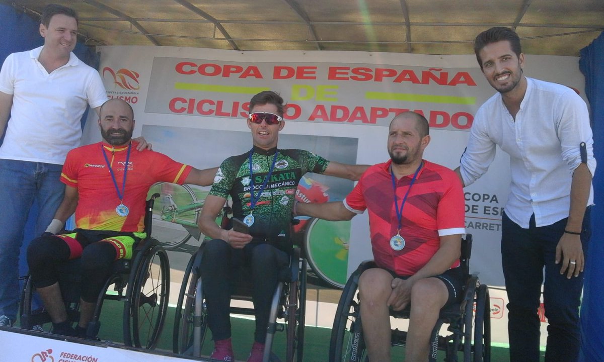 BrocoliCiclista's tweet photo. Victoria de Luis Miguel Giner en la Copa de España de ciclismo adaptado hoy en Mazarrón. Mañana competirá en Águilas. https://t.co/OXUes6KdWO