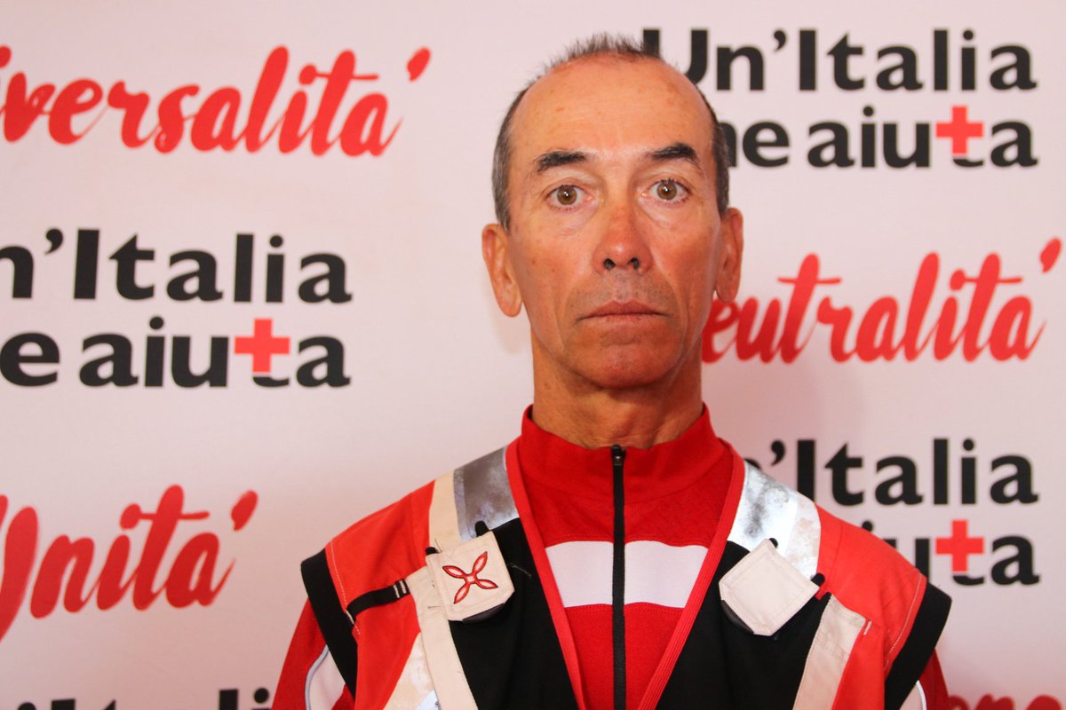 crocerossa's tweet photo. Vittorio Ortelli, Operatore della CRI al #REAS2018: "Abbiamo visto nelle vittime che abbiamo soccorso, i nostri figli, i nostri amici. Li abbiamo avvolti. In quel momento non puoi pensare alle tue emozioni. E' successivamente che devi prenderti cura anche di te" . #PonteMorandi https://t.co/L1z0319Scx