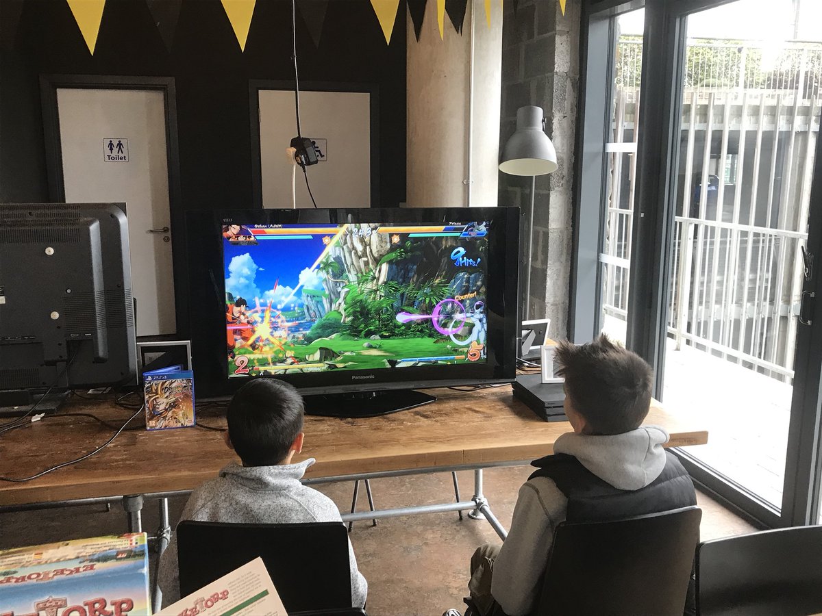 DrCWilliams1's tweet photo. Today we are at @SwanseaFringe @TechHubSwansea showing off our @ClimateJam18 games! There’s something for everyone so come on down 😃 https://t.co/km7xaK5RoS