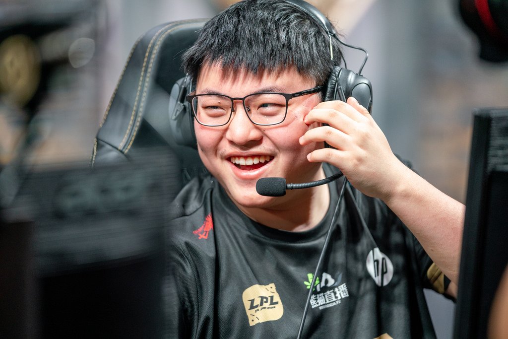 Panda_Stat's tweet photo. Group B is next in our coverage of #Worlds2018 ! With this really stacked group, @RNGRoyal is coming as 1st seed and their ADC Uzi 🇨🇳 wants to win it all with his 💀35.6% KS over the LPL Summer Split, sitting in 🥇1st among all players. https://t.co/RkyV1OmzoZ