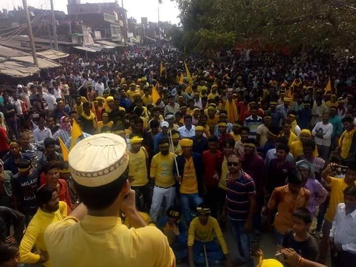 MaithilAnup's tweet photo. बेनीपट्टी में सड़क पर सुनामी https://t.co/TlalNd1edq