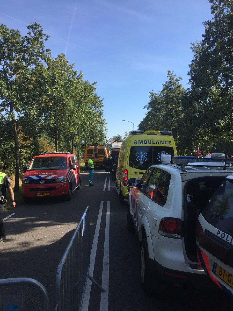 WolfAnthon's tweet photo. Wij @WitteKruisNL staan klaar voor een grote demo met #brandweer #politie #ambulance @112Beurs @BrwVaassen #dmvda https://t.co/RScVEwPI6j