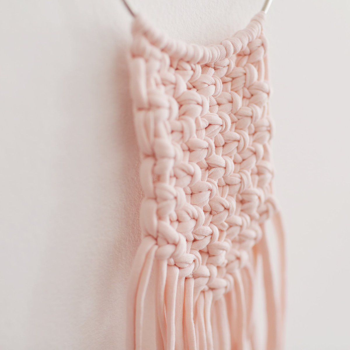 LamonaStore's tweet photo. Simple things make the best decorations. Pastel pink macramé wall/door hanging: hand made with love 💛🍋
#macreme #pastel #pink #babygirl #decoration #handmade #madeinsaudi https://t.co/beVSrUgU2H