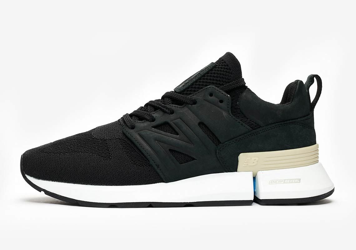 Sneaker News on Twitter: "The New Balance Tokyo Design Studio R-C1 just  dropped. Grab em' now Grey: https://t.co/msZP4vF3qp Black:  https://t.co/YVt3sMRvOn… https://t.co/hNhfcAF6yt"