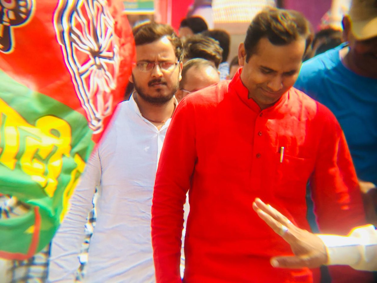 sunilyadv_unnao's tweet photo. आज मैं जनपद उन्नाव के सफ़ीपुर विधानसभा में समाजवादी पार्टी की बूथ कमेटी कार्यकर्ता सम्मेलन में शामिल हुआ। https://t.co/iOGIag3IwA
