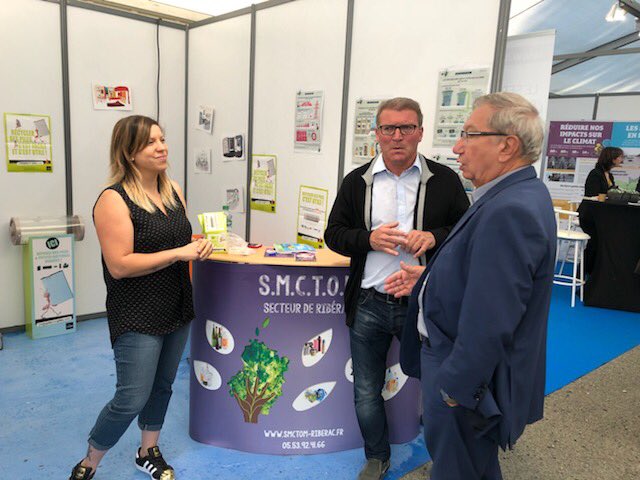 bernardcazeau's tweet photo. Dans un cadre apaisant et convivial de 1 000 m2 couvrant les enjeux de la production thermique, j'assiste au 2ème Festival des Energies sur le site de #Beauclair à #Douchapt ce weekend. L'innovation, l'autosuffisance & le recyclage endométaboliques sont l'avenir de la croissance. https://t.co/7T4I42aH74