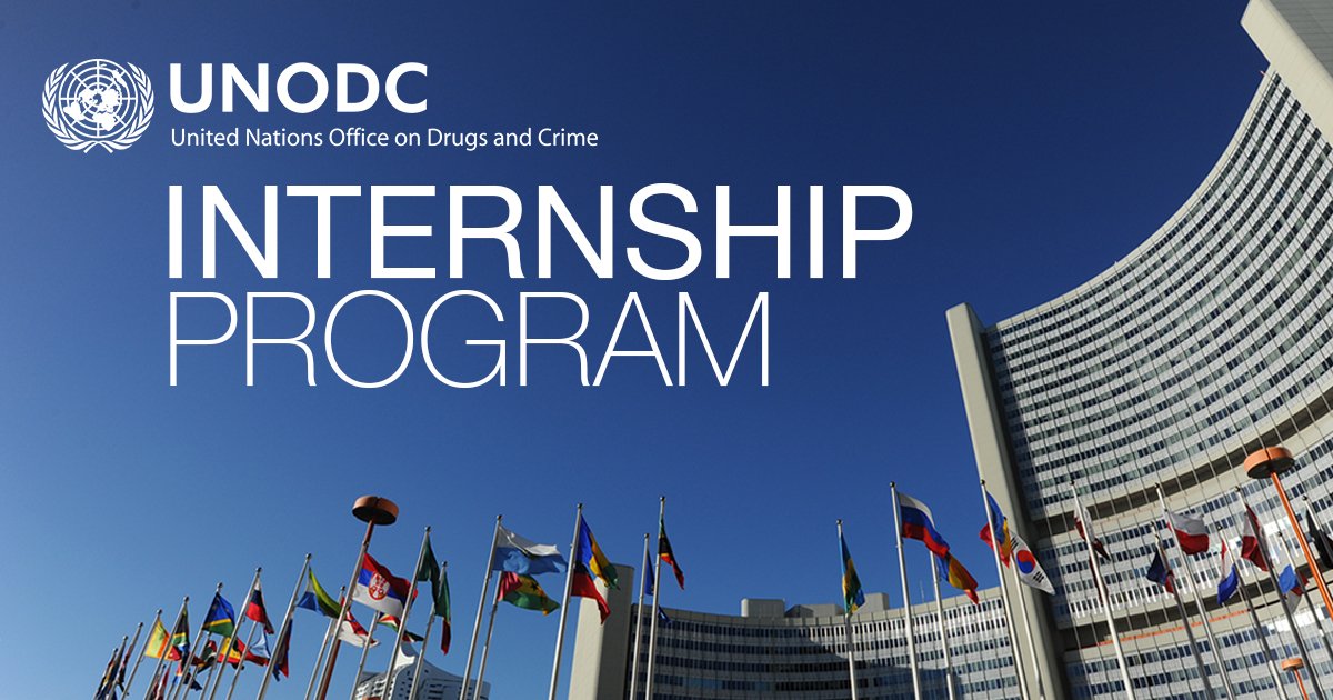 UNODC's tweet photo. Are you a student or a recent graduate and a French native-speaker 🇫🇷?  Do you want to get hands-on experience in #media and #communications at an organization like #UNODC? – We are hiring an Intern for our Public Information Team!
🕛 Apply by 17.10
✏ https://t.co/kkQdjm1qX0 https://t.co/Z1YESPOYlh