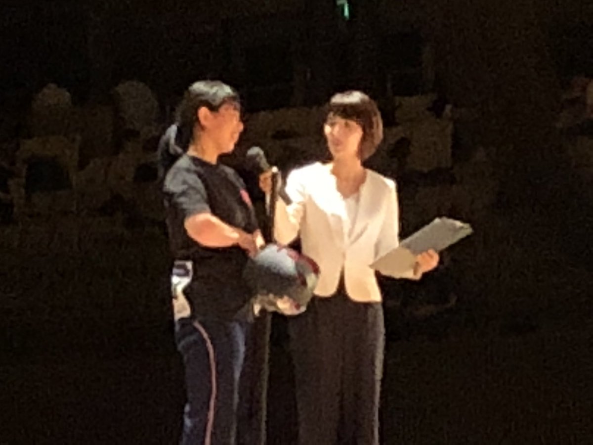 佛教大学スポーツチャンバラサークル Na Twitteru す 凄いです 一回生の川崎愛美さんが新人女子グラチャンです 震えが止まりません おめでとう 佛教大学スポーツチャンバラサークル Na Twitteru す 凄いです 一回生の川崎愛美さんが新人女子グラチャンです 震えが止まりません おめでとう