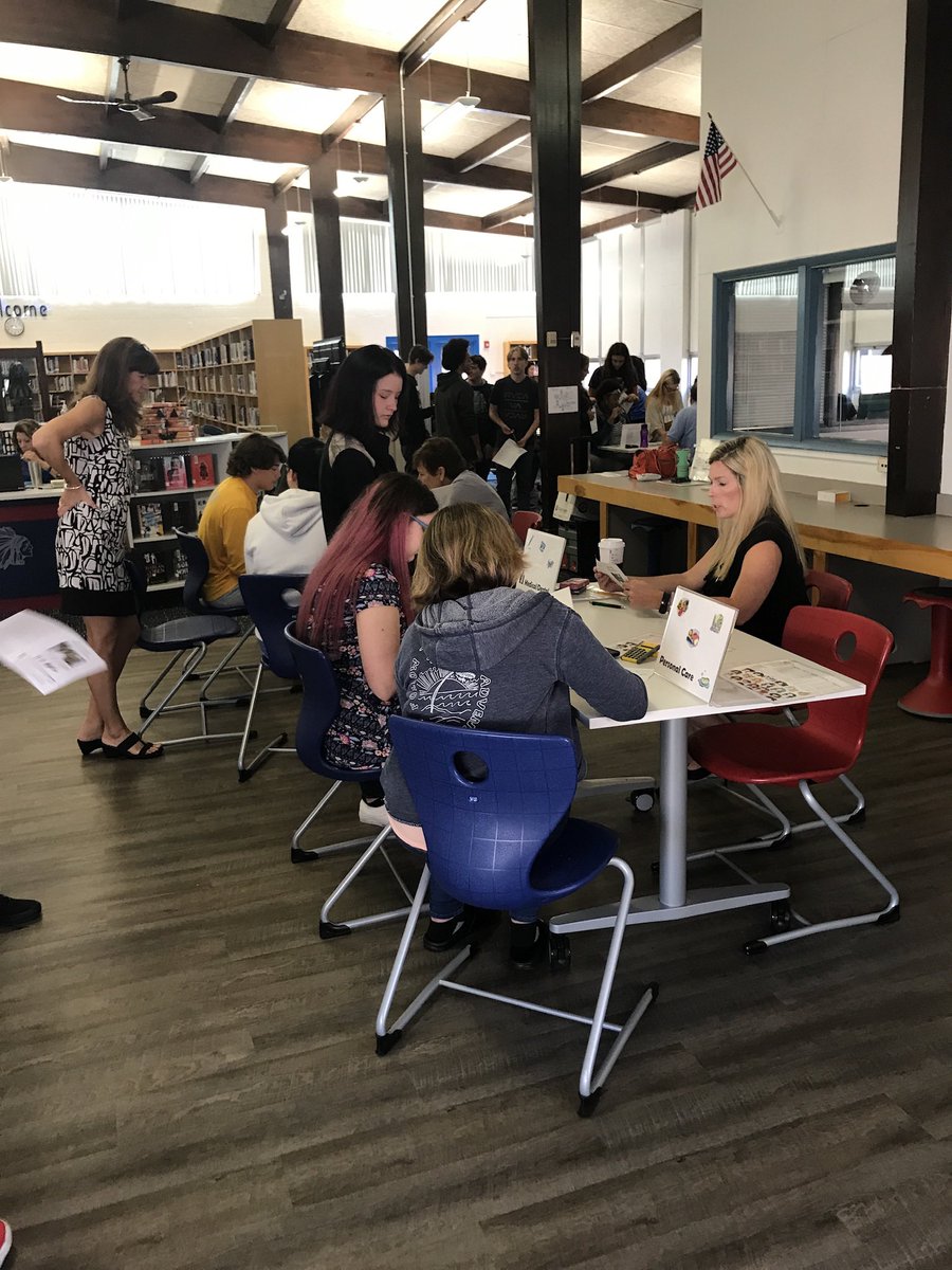MsMeghanTimlin's tweet photo. The reality store is always such a great activity for our students! Overheard in the hallway, “I was a roofer and a single mom with 4 kids and I had no money.” #reallife #chiefpride #thankspartners @VBSFCU https://t.co/vc2gDEFh4y