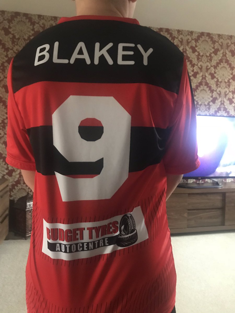 @EYCarnegie under11s would like to thank <a href="/budgettyreshull/">budget tyres</a> for their continued support 👍👏⚽️