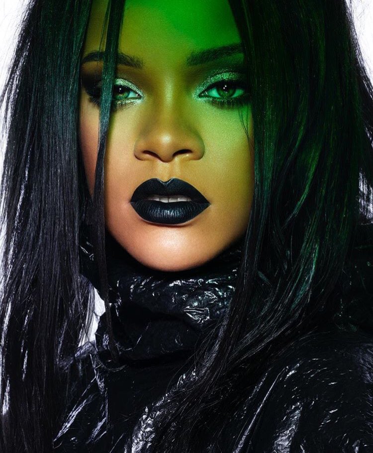 mioumiouh's tweet photo. RIHANNA SORT UNE NOUVELLE COLLECTION POUR LES FÊTE https://t.co/FDPAYkgnmL