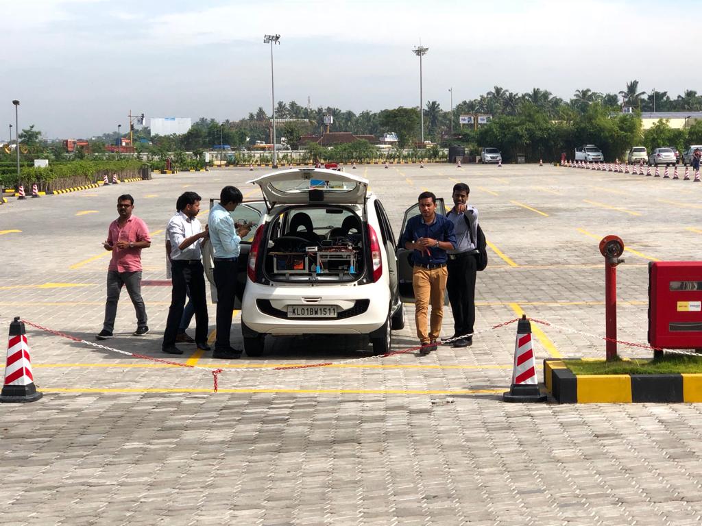 _c0c0n_'s tweet photo. One of the major attractions of #c0c0n 2018 was the automated car hacking display by @roshym . Kudos Dr Roshy John. https://t.co/PWUEAkdPVn