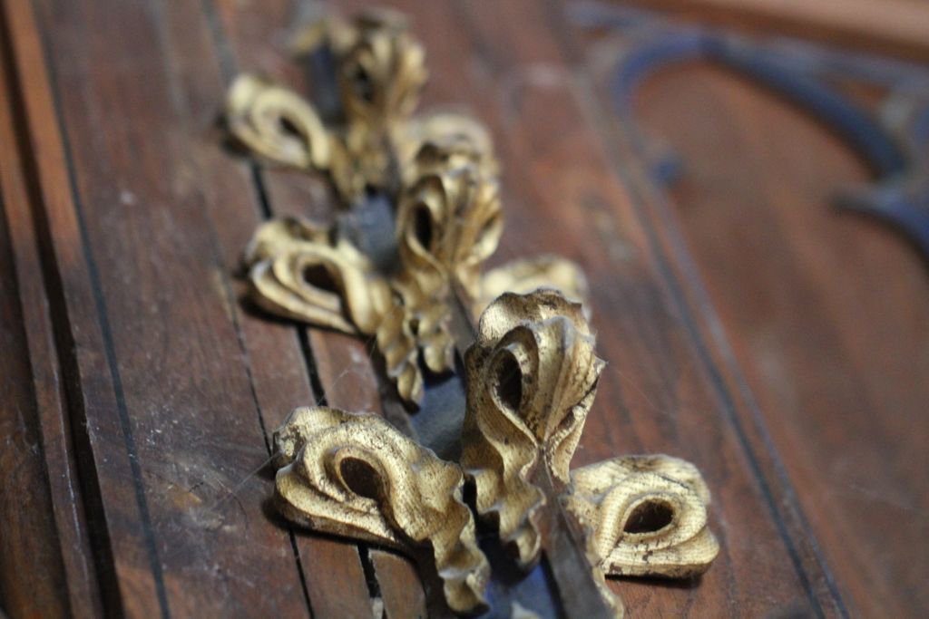 BrezeChateau's tweet image. 🔎 Nous avons relevé pour vous quelques détails de la chambre de Pierre de Dreux-Brézé au style néogothique du XIXe siècle ! Vous aimez ? 😀 #Breze #ChateauDeBreze