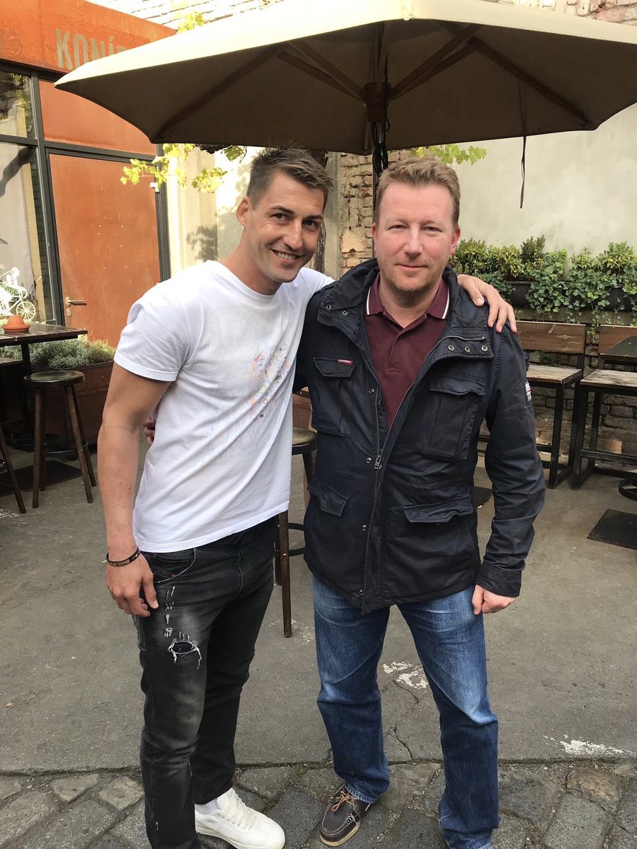 skacelsports's tweet photo. Hearts Family👍🏻✌️😎 #Prague #skacelsports #birthdayboy #winefoodmarket #heartsofmidlothianfc #soccer https://t.co/5RjZTofgKM