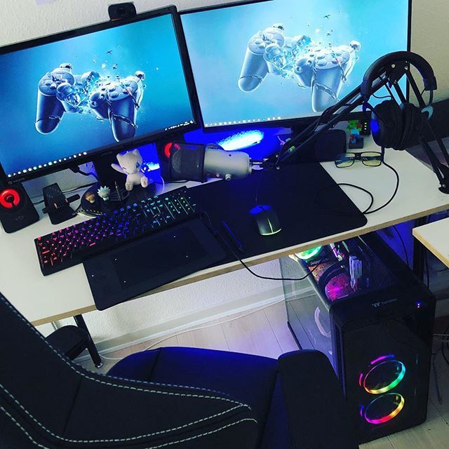 ZaphinaPlays's tweet photo. Where the magic happens 😍👌🏼 Fået fuldendt mit setup med et nyt kabinet sponsoreret af @creative.cabinet 🔥
#twitch #twitchstreamer #videogames #games #gamer #gaming #instagaming #instagamer #girlgamer #playinggames #online #onlinegaming #videogamead… https://t.co/kU4rLF8Xja https://t.co/M5BPMJX5xK