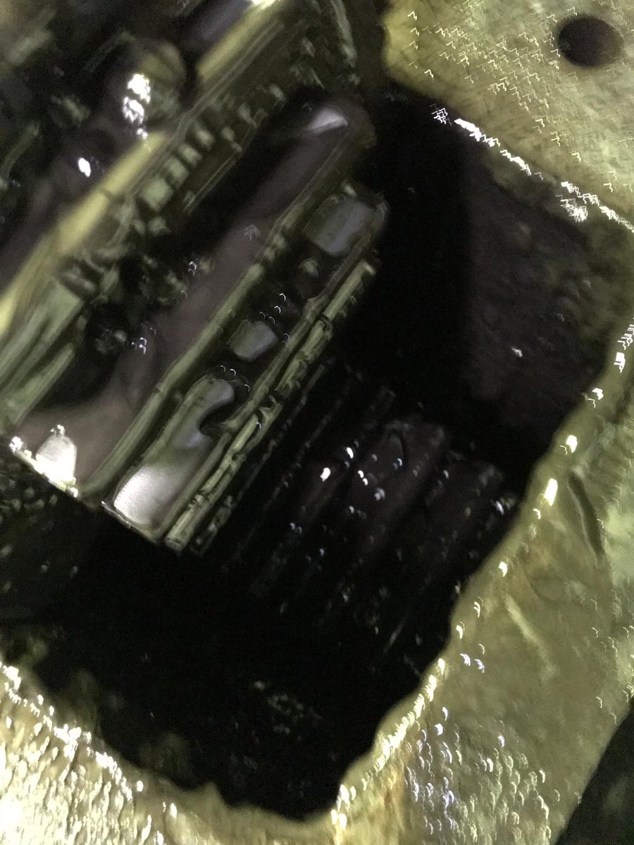 united_crane's tweet photo. Saturday morning job. Bushes changed on a 100 year old gearbox #arroll. Job completed out of production hours to reduce #downtime. #overheadcrane #gearbox #sheffieldissuper #oldonesarethebest #engineerING #ukmfg https://t.co/C7Mq2GFU0n