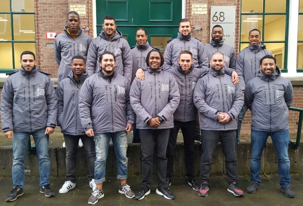 Onze collega's van de Hefgroep hebben een aantal mooie #vacatures open staan. Misschien zit er wel iets voor jou bij, of voor iemand die je kent? hefgroep.nl/werken-bij/