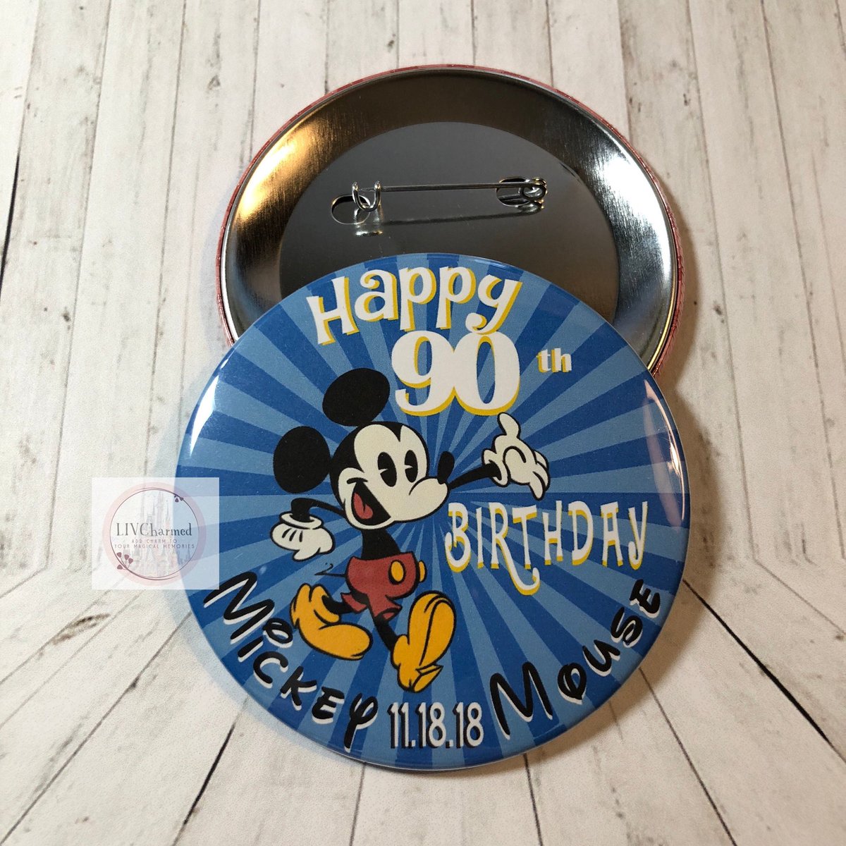 LIVCreativity's tweet photo. CELEBRATE Mickey's 90th Birthday with this 3" pin-back Button Badge. #disneypin #disneybutton #disneybadge #mickeymouseis90 #etsy https://t.co/ndE5eqzp8g #disneyworld
#disneyland #disneyfashion https://t.co/TdvXOHOmP2
