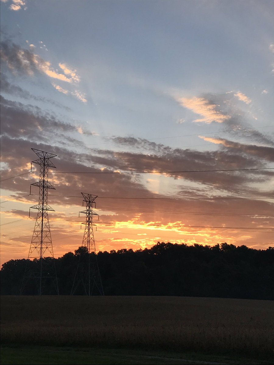 Good morning from S. Indiana...@WHAS11Ben @WLKYJohnBelski <a href="/MarcWeinbergWX/">Marc Weinberg</a> <a href="/JudeRedfield/">Jude Redfield</a>