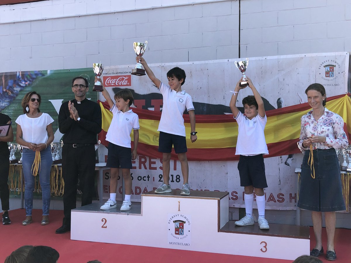 👏🏻¡Fin de una fantástica mañana en familia haciendo deporte! 
Gran éxito de nuestro #CrossEverest ¡Muchísimas gracias a todos los que lo habéis hecho posible! #ProudToBeEverest <a href="/FundAladina/">Fundación Aladina</a> <a href="/colegiosRC/">ColegiosRC</a> <a href="/CocaCola_es/">Coca-Cola España</a>