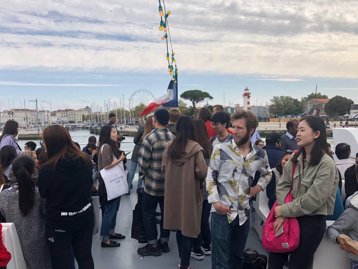 200 international #students from ⁦@ExceliaGroupLR⁩ on a Cruise to discover #LaRochelle on a boat ! #enjoy #qualityoflife #studentfriendly