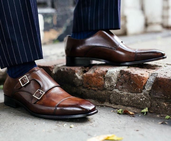 chaussure costume boucle