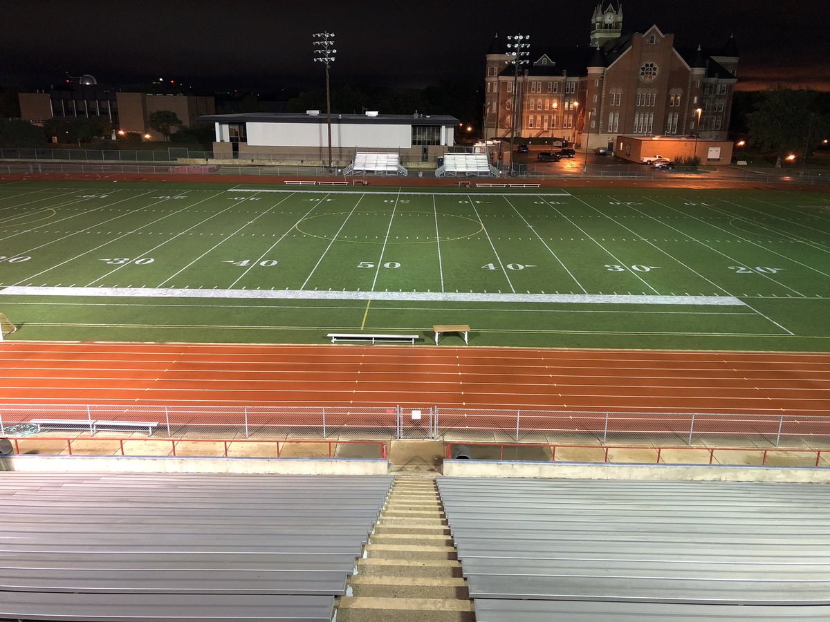 Nick__Morris's tweet image. Calm before the storm on this cold, rainy morning! 

@Friends_Falcons plays host to @BethanySwedes on Homecoming today at 12:35 PM. The game will be broadcasted LIVE on ESPN 3. 

#FalconUp #TogetherWeSoar #Homecoming18