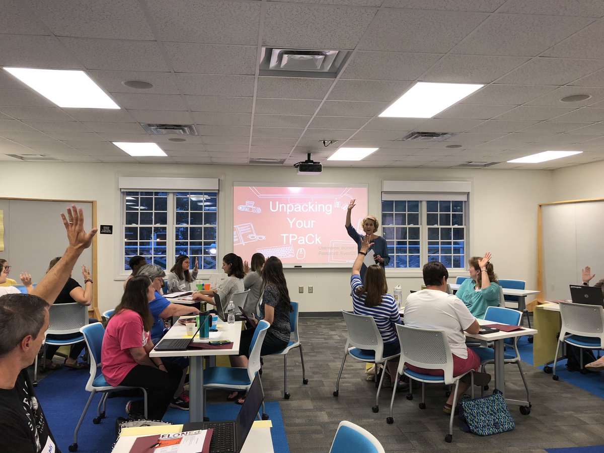 AnneRoycroft's tweet image. Elon Ed Tech Conference is happening! Unpacking TPaCk with ABSS’ amazing Lisa Thompson #ElonEdTech #ElonEd