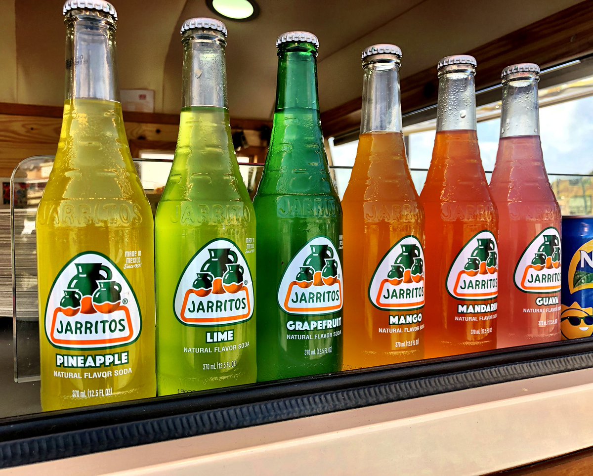 panxoslloret's tweet photo. Coneixes els refrescs JARRITOS??? 
Venen directament de Mèxic per refrescar aquests dies!!

Amb suc de diferents fruites i un toc molt fi de gas .

Els pots trobar a @restaurantpanxos  i a @panxosstreetfood aquets cap de setmana https://t.co/PD3TUZhM5i