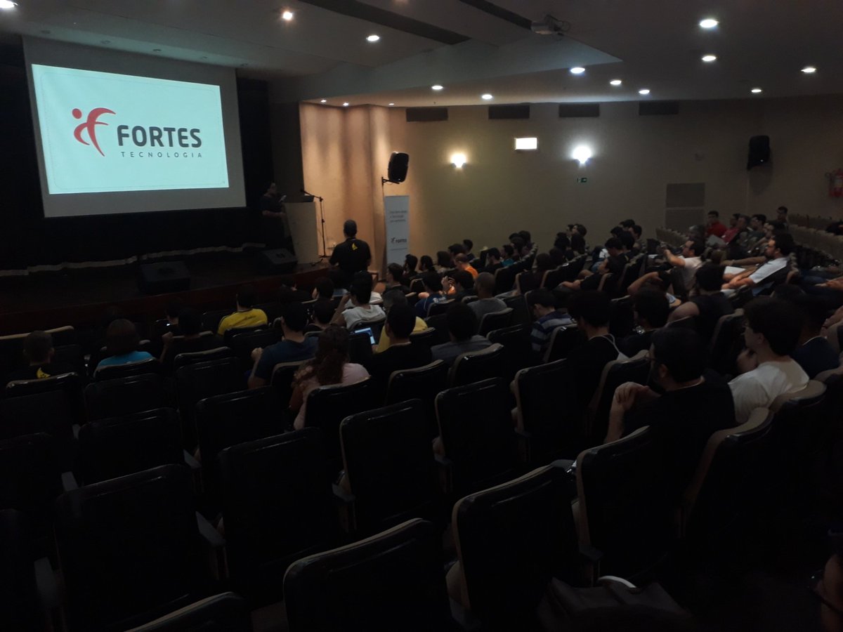 DevGrupoFortes's tweet photo. CEJS mais um grande evento para a comunidade. #cejs #uni7 #js https://t.co/pHGK9pIPIm