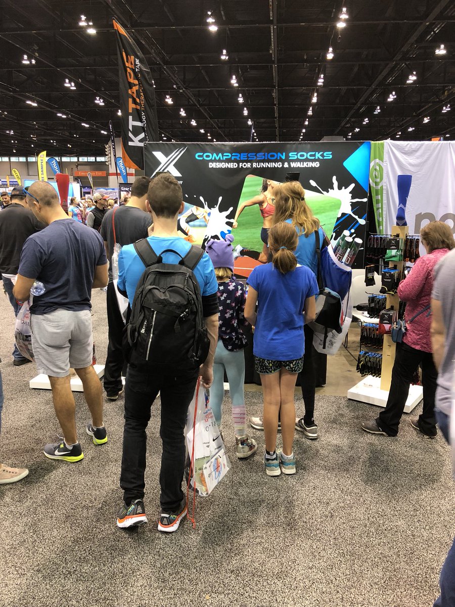 extremefitusa's tweet photo. FREE Recovery Compression Socks!! BOOTH#709
#ChicagoMarathon #mychicagomarathon #ChiMarathon #chicagomarathonexpo #chicagomarathon2018 https://t.co/eISxz4UR0M