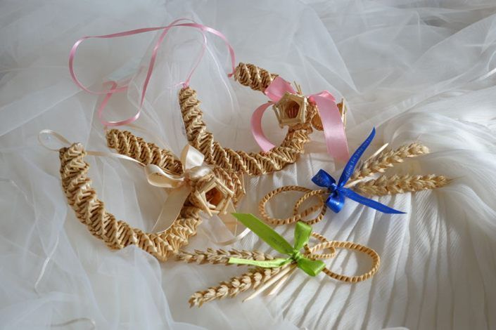 *Member Spotlight*

Helen Moran work represents ancient traditional meets imaginative contemporary. The art of #cornplaiting as seldom experienced in modern times. Helen's approach is as refreshing as it is skilful.

Find out more - buff.ly/2wTX7YL