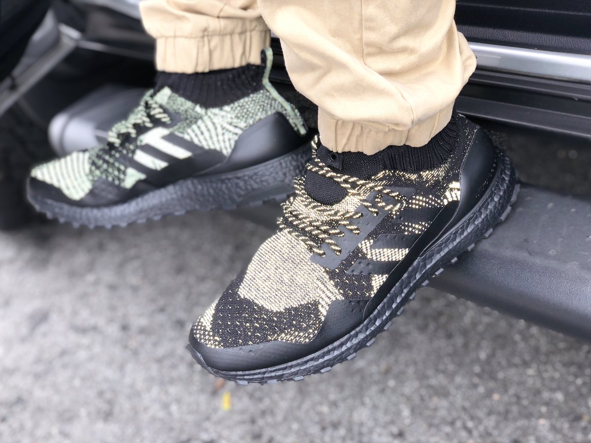 Leo_MZ_'s tweet photo. Had to introduce #boost to my girl. she goes “feels like walking in clouds” and I’m like yea that’s why I have a collection 😂😂. #3m #YourSneakersAreDope #kith X #Nonnative UB mid #arkyn https://t.co/VjeyaSEIk4