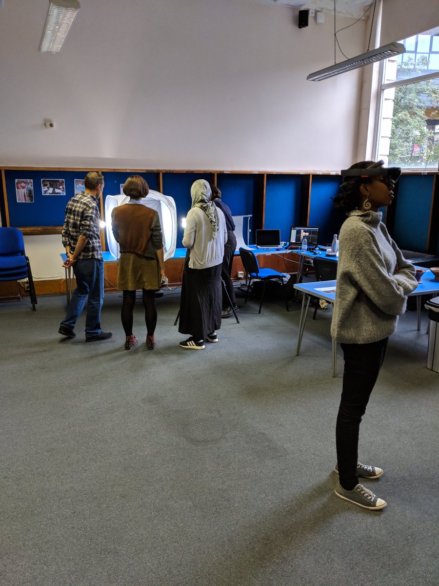 mnemoscene_io's tweet image. Great day @LBTHArchives digitising Somali heritage objects and demoing the #MixedReality experience with @AbiraHussein #nomadproject