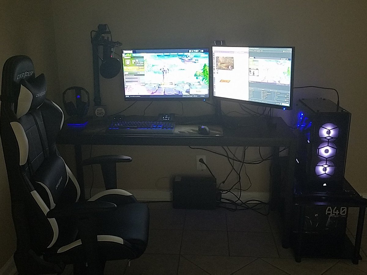txpatriotdad's tweet photo. Soon #HellzArmy Soon
#cablemanagementincoming #streaminbound #needmorelights https://t.co/7U66BZWElr