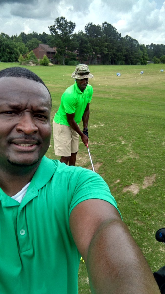 BobbyBakerJr2's tweet photo. @KikiBakerBarnes @NORBCCEVENTS Come join us. Lol. It will frustrate you but golf keeps you coming back. #pinggolf #bakergolf #golflife #pingg25 #hitemstraight https://t.co/CoWwVGQrDC