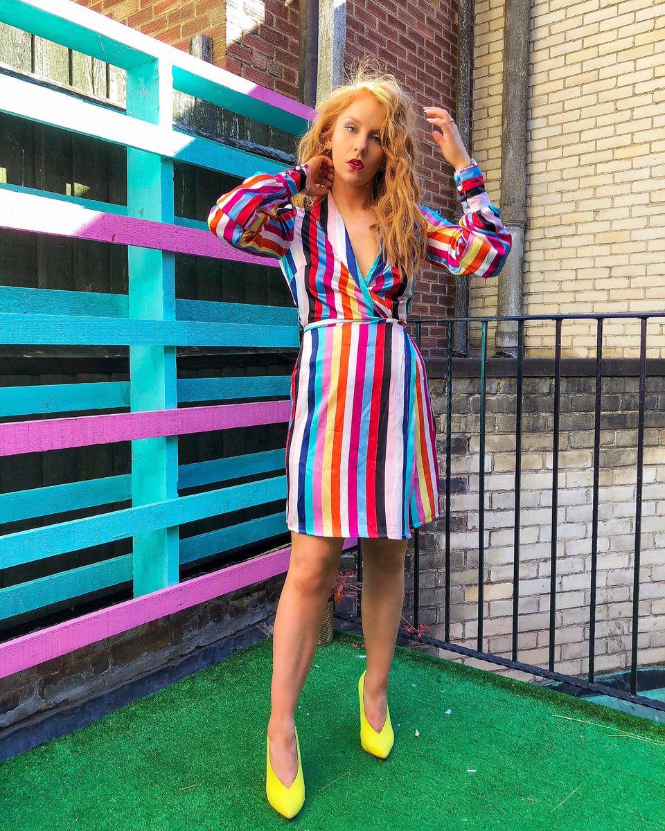 gingernatalie_x's tweet photo. Thank fudge it’s Friday! I need a day off. Shopping. Cake. Cocktails! In that order 🌈💕 #cocktails #dayoff #friday #fridayfeeling #asos #stripes #fashionblogger https://t.co/jmqfviByLG