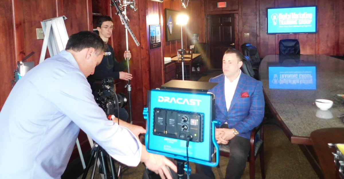 miamiproducer's tweet photo. A good video marketing agency has access to a high-quality equipment. Every facet of production requires equipment of some kind. #musicvideolocation, #MiamiVideoproducer https://t.co/cJvvRQBmmV