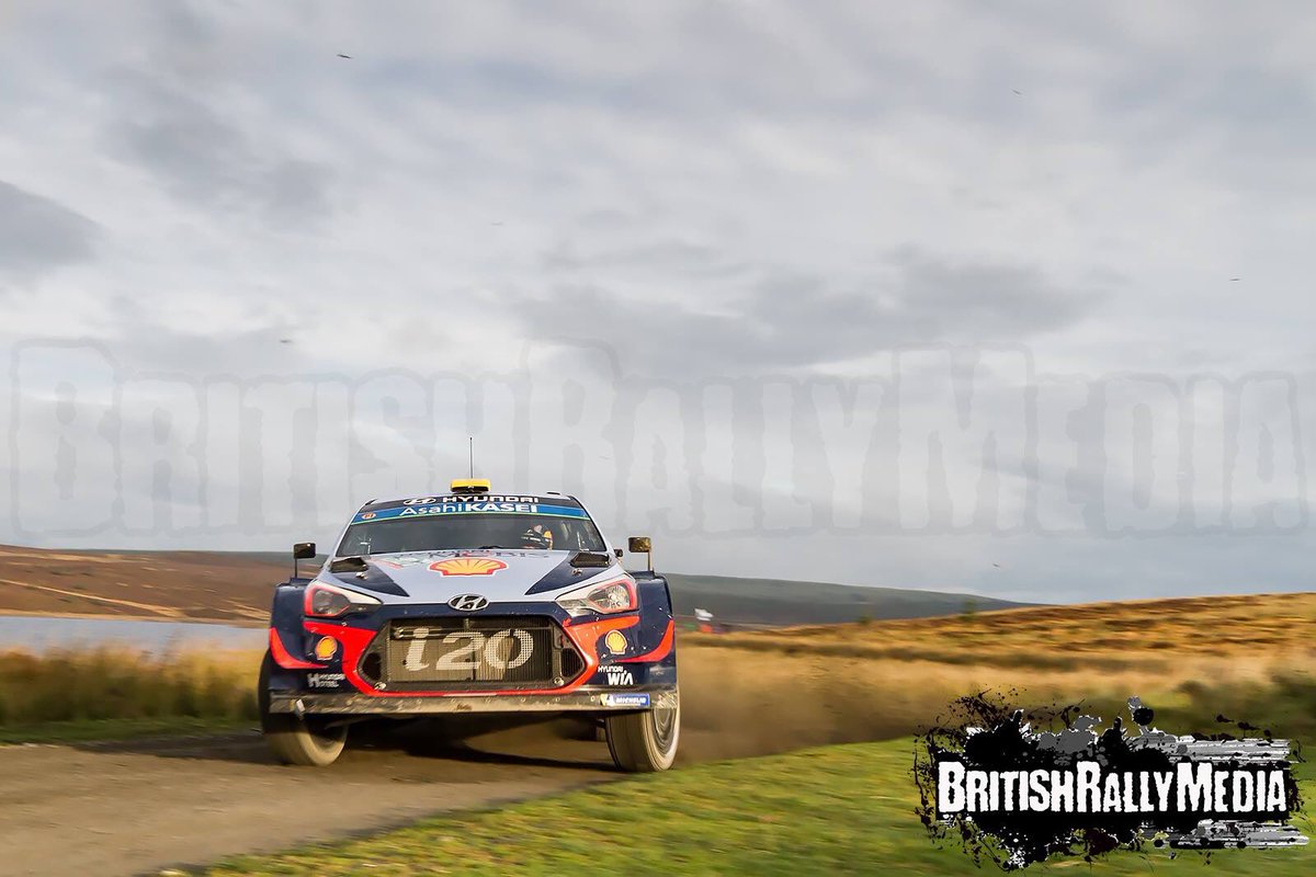 BritRallyMedia's tweet photo. A few of our shots from an awesome @WalesRallyGB so far! Check out https://t.co/csnHO8ZeEA for more #WRC #WalesRallyGB #WRGB https://t.co/p0FKa1f4xX