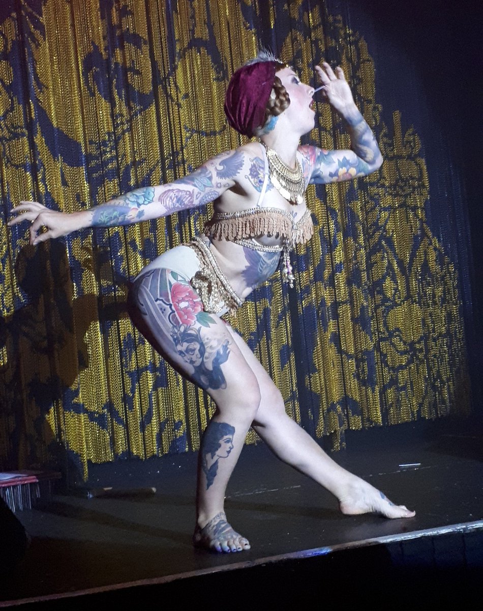 deepgreenzone's tweet photo. Brilliant night at Proud Cabaret Brighton #ProudBrighton #DollyRocket #MsMacabre #CocoDeville https://t.co/IpDnp0wBVA