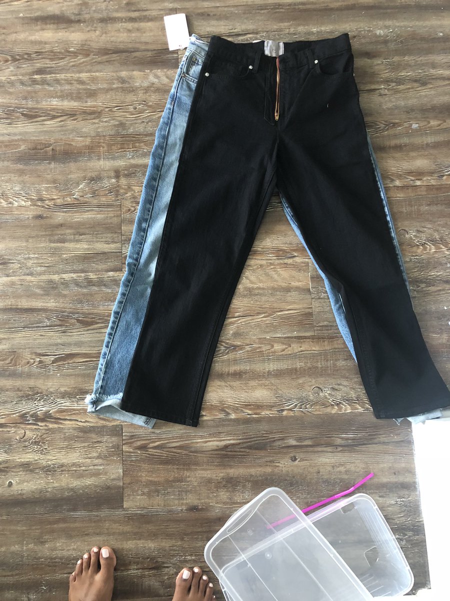 DoItLikeAlonso's tweet photo. 1 of the 2 pairs I actually received ended up being labeled as my size, but were actually 3 sizes to small. Check the comparison to the other pair of @REVICEDENIM jeans in the picture. Unacceptable. https://t.co/TUfo5W03Go