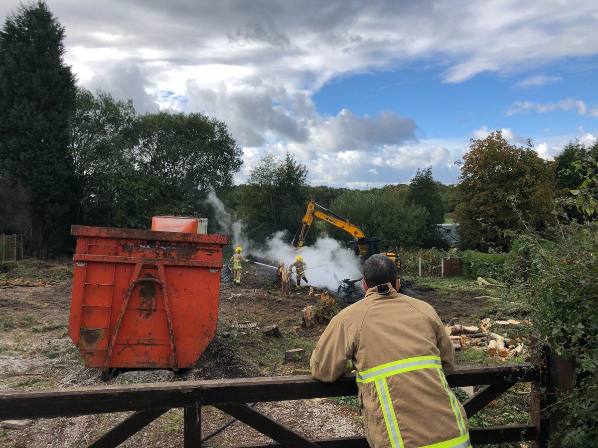 Totally inconsiderate actions by local developer <a href="/AbodeProperties/">Abode PD</a> &amp; local contractor Poynton Demolition earlier today in #HigherPoynton - Reckless site clearance resulting in whole of Shrigley Rd North covered in ash &amp; <a href="/CheshireFire/">Cheshire Fire and Rescue Service</a> attendance to make area safe