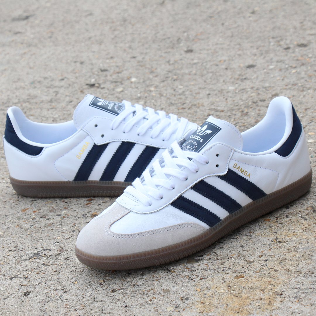 patroon Downtown Gepolijst 80s Casual Classics on Twitter: "Now in stock a stunning 80s adidas Samba  leather in White/Red with dark gum sole available in sizes 5-13 at £74.95.  A classic colour combination is a