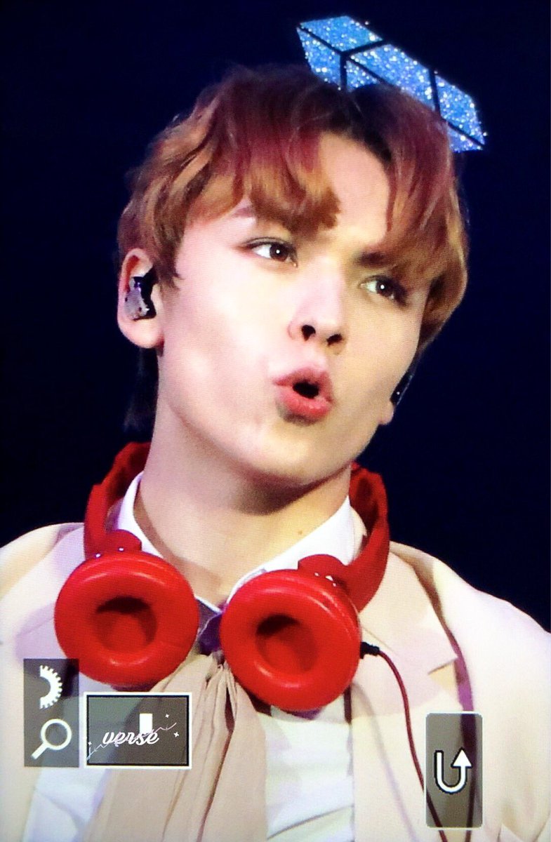VernonSpain's tweet photo. 📷[FOTO]
181006 || #Vernon en el concierto del 'Ideal Cut' en Taipei. 
©VERseNON

#SEVENTEEN #세븐틴 #버논 #IDEALCUTinTPE https://t.co/k1TYIQ1Ckg