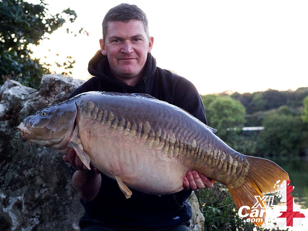 FryerningXLCarp's tweet photo. Jim Buffoni celebrated his return back to Fryerning by landing The Zip Linear at a whacking 39lb 8oz.
Welcome back Buffo!
#FryerningXLCarp #Main #ATeamCarp #PBCarp https://t.co/xFHoY855P9